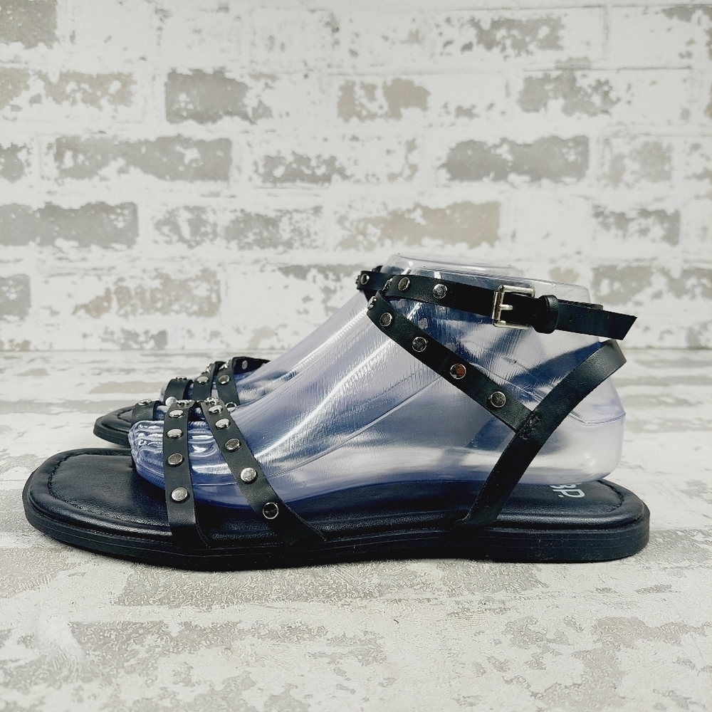 New Bp. Black Faux Leather Studded Strappy Buckle Up Flat Sandals M757